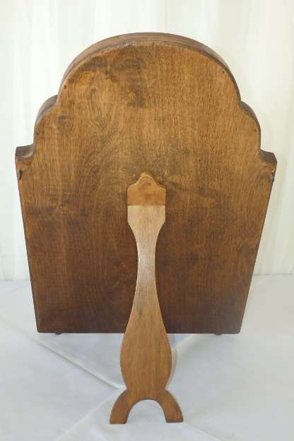 A BEAUTIFUL ANTIQUE GABLED ART DECO TABLE MIRROR IN WONDERFUL CONDITION