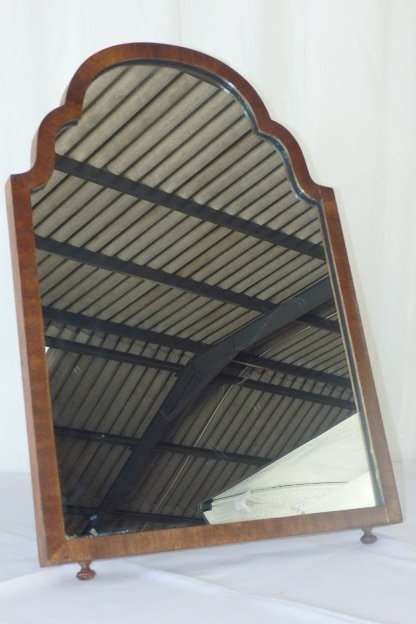 A BEAUTIFUL ANTIQUE GABLED ART DECO TABLE MIRROR IN WONDERFUL CONDITION