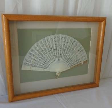 TWO EXQUISITE BOXED FRAMED ANTIQUE VICTORIAN LADIES HAND FANS IN FABULOUS CONDITION bid/fan