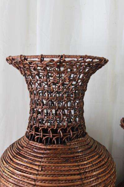 3x SPECTACULAR LARGE WICKER URN SHAPED VASES w/ STEEL REINFORCED FRAMES IN GREAT CONDITION bid/vase