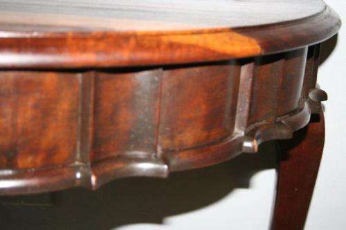 A BEAUTIFUL VINTAGE BALL & CLAW IMBUIA HALF MOON DISPLAY/OCCASIONAL TABLE. GORGEOUS IN AN ENTRANCE!!