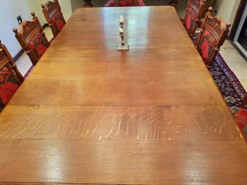 ABSOLUTELY SPECTACULAR OAK 8-SEATER EXTENDABLE DINING ROOM SUITE c/w LUXURIOUSLY UPHOLSTERED CHAIRS