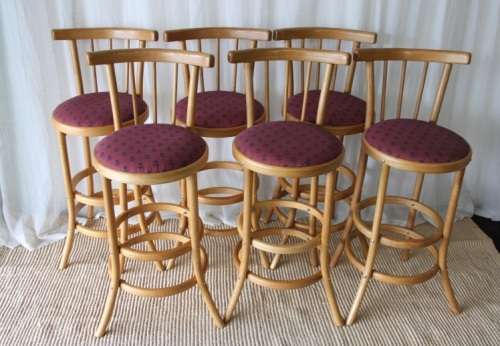A COLLECTION OF 6x ORIGINAL WOODEBENDER OAK BENTWOOD BAR CHAIRS WITH REINFORCED SEATS bid/chair