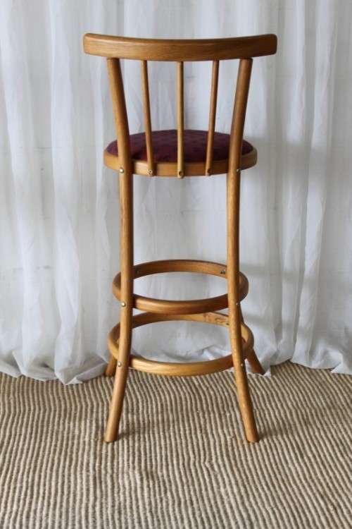 A COLLECTION OF 6x ORIGINAL WOODEBENDER OAK BENTWOOD BAR CHAIRS WITH REINFORCED SEATS bid/chair