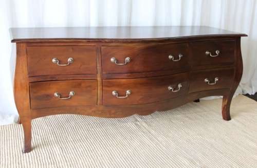 A TRULY MAGNIFICENT LARGE SOLID INDONESIAN TEAK 6-DRAWER "BOMBE" COMMODE IN AWESOME CONDITION