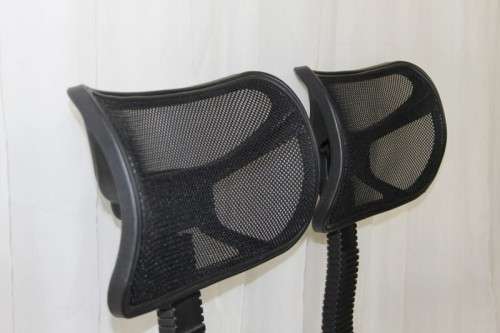 TWO AWESOME MOBILE OFFICE CHAIRS WITH HEIGHT ADJUSTMENT AND FUNKY BACKRESTS bid/chair