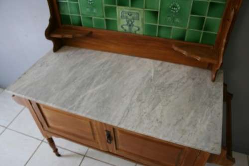 A SPECTACULAR ANTIQUE OREGON PINE WASH STAND WITH A WHITE MARBLE TOP AND TILED SPLASH BACK!