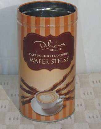 AN AWESOME COLLECTION OF 10x ASSORTED COLLECTIBLE DISPLAY TINS INCL. SOME GORGEOUS OLDIES bid/tin