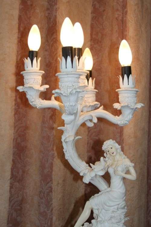 A SPECTACULAR ORNATE "ART NOUVEAU" STYLE ALABASTRINE OXYLITE TABLE LAMP WITH INCREDIBLE DETAILING