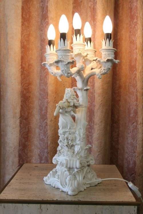 A SPECTACULAR ORNATE "ART NOUVEAU" STYLE ALABASTRINE OXYLITE TABLE LAMP WITH INCREDIBLE DETAILING
