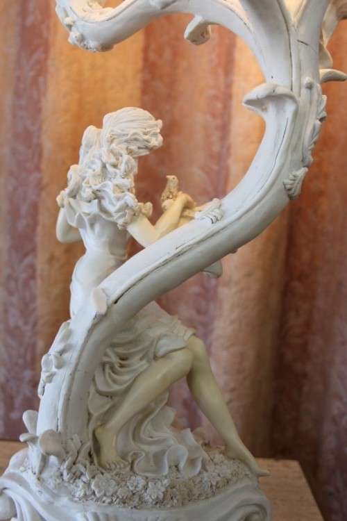 A SPECTACULAR ORNATE "ART NOUVEAU" STYLE ALABASTRINE OXYLITE TABLE LAMP WITH INCREDIBLE DETAILING