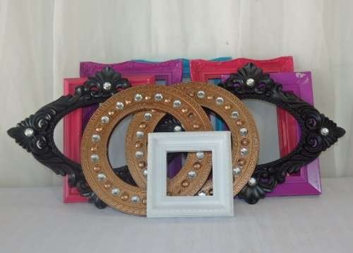 **RS17** A collection of 11x assorted size & colour picture frames, perfect for a photo wall