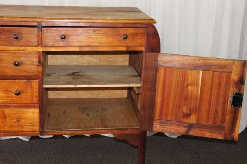 A TRULY STUNNING LARGE SOLID INDONESIAN TEAK 6-DRAWER "BOMBE" SERVER w/ CUPBOARDS IN GREAT CONDITION