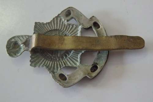 A SUPERB ''THE ROYAL SUSSEX'' REGIMENT BRITISH ARMY LINE INFANTRY CAP BADGE