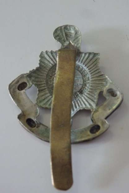 A SUPERB ''THE ROYAL SUSSEX'' REGIMENT BRITISH ARMY LINE INFANTRY CAP BADGE