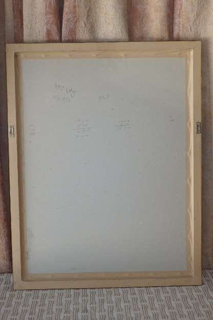 A BEAUTIFUL DARK WOODEN FRAMED BEVELED GLASS MIRROR WITH GOLD GILDING, GORGEOUS FOR ANY HOME