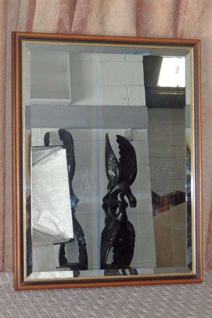 A BEAUTIFUL DARK WOODEN FRAMED BEVELED GLASS MIRROR WITH GOLD GILDING, GORGEOUS FOR ANY HOME