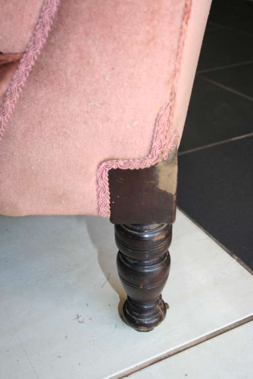 A WONDERFUL ANTIQUE EDWARDIAN DUSTY PINK CHAISE LONGUE SOFA = PERFECT RESTORATION PIECE