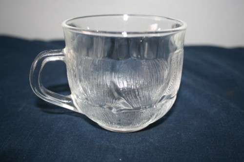 AN AWESOME COLLECTION OF 10 x FRENCH MADE ARCOROC "FLEUR" PATTERN PUNCH CUPS IN FABULOUS CONDITION