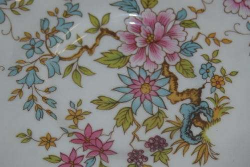 AN AWESOME ROYAL STANDARD "MANDARIN" PATTERN FINE BONE CHINA CUP AND SAUCER DUO