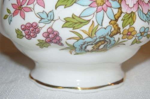 AN AWESOME ROYAL STANDARD "MANDARIN" PATTERN FINE BONE CHINA CUP AND SAUCER DUO