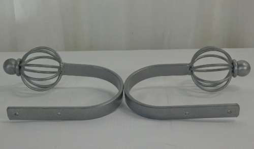 A SET OF FOUR STUNNING SILVER WROUGHT IRON CURTAIN TIEBACKS & CURTAIN ROD FINIALS IN GREAT CONDITION