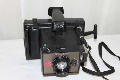 AN AWESOME VINTAGE (c1970's) POLAROID MODEL EE44 CAMERA IN GREAT CONDITION