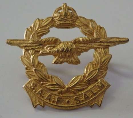 A FANTASTIC UNION OF SOUTH AFRICA WWI AIR FORCE ''S.A.A.F./S.A.L.M.'' CAP BADGE WITH KINGS CROWN