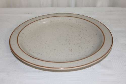 7x AWESOME SOUTH AFRICAN MADE CONTINENTAL STONEWARE DINNER PLATES IN GREAT CONDITION
