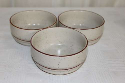 3x AWESOME SOUTH AFRICAN MADE CONTINENTAL STONEWARE BOWLS IN GREAT CONDITION