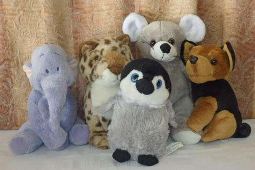 9x (MEDUIM) GORGEOUS ASSORTED COLLECTIBLE FLUFFY TOYS IN GREAT CONDITION - GREAT FOR KIDS! bid/toy