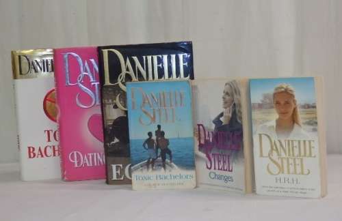 ***JOB LOT*** A WONDERFUL COLLECTION OF SIX "DANIELLE STEEL" ROMANCE NOVELS
