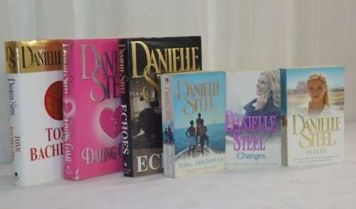 ***JOB LOT*** A WONDERFUL COLLECTION OF SIX "DANIELLE STEEL" ROMANCE NOVELS
