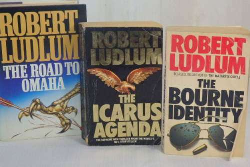 ***JOB LOT*** 14x BEST SELLER NOVELS BY WELL KNOWN MALE AUTHORS INCL. PATTERSON, FOLLIT, ARCHER ETC