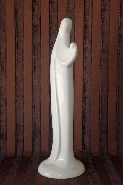 TWO STUNNING TALL WHITE "MODERN" STYLED MOTHER AND CHILD CERAMIC FIGURINES bid/figurine