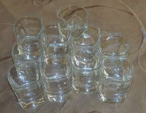 *** JOB LOT *** A FANTASTIC COLLECTION OF TWELVE ASSORTED SHOT/ LIQUEUR GLASSES IN GREAT CONDITION