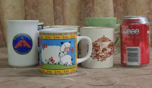 A LOVELY COLLECTION OF SEVEN ASSORTED COFFEE MUGS! STUNNING TO MIX AND MATCH!!