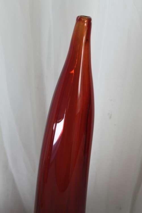AN INCREDIBLE TALL SIGNED HAND-BLOWN GLASS "CONTEMPORARY ART GLASS" VASE