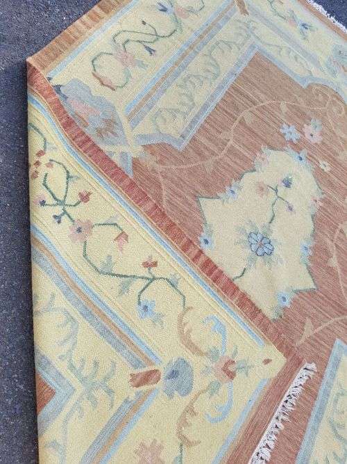 A SUPERB LARGE (3m x 2.1m) MOROCCAN "BERBER" RUG WITH STUNNING COLOURS IN AWESOME CONDITION