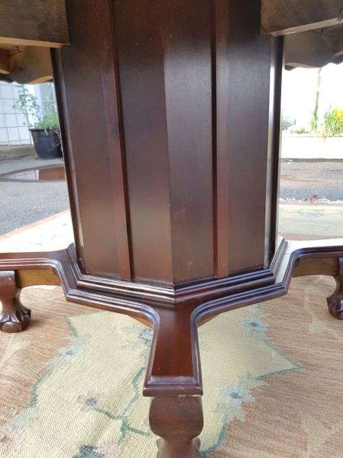 AN EXQUISITE LARGE ANTIQUE SOLID IMBUIA "OCTAGONAL" 8-SEATER (PEDESTAL) BALL AND CLAW DINING TABLE