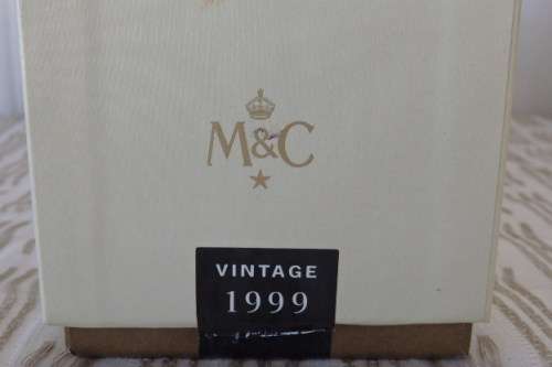 Four awesome "Moet & Chandon" Champagne (1999 Vintage) display boxes in excellent condition RS17