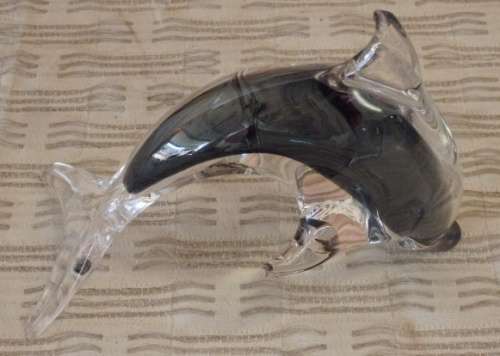 A FANTASTIC ***JOB LOT*** OF THREE ORNAMENTAL FIGURINES INCLUDING A HAND BLOWN GLASS DOLPHIN