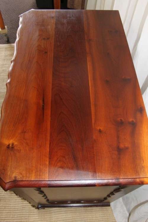 A STUNNING ANTIQUE 4-DRAWER SOLID IMBUIA BALL AND CLAW CHEST OF DRAWERS IN AWESOME CONDITION