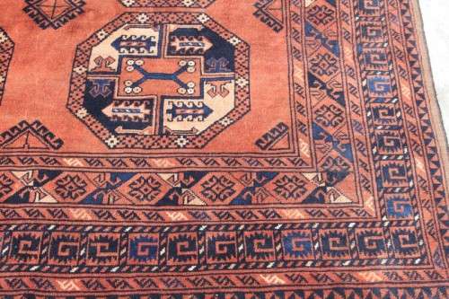 A SUPERB VINTAGE PERSIAN "AFGHAN" CARPET (3.4m x 2.4m) WITH A TRADITIONAL BOKHARA PATTERN & COLOURS