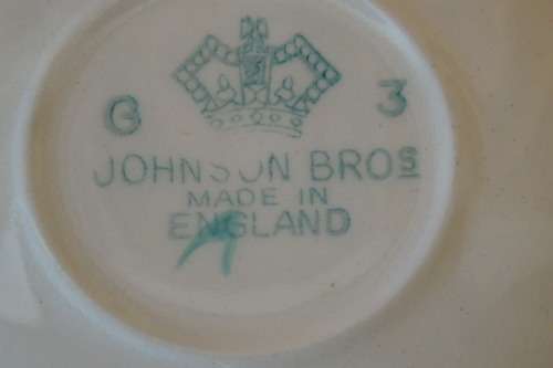 SIX EXQUISITE VINTAGE (c1950's) ASSORTED PORCELAIN DEMITASSE COFFEE CUP DUO'S bid/duo