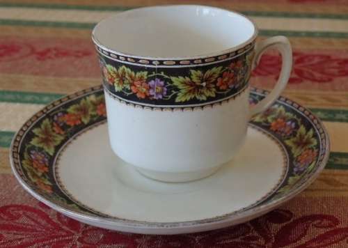 SIX EXQUISITE ASSORTED VINTAGE (c1950's) PORCELAIN DEMITASSE COFFEE CUP DUO's bid/duo