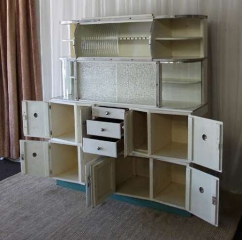 AN INCREDIBLE VINTAGE KITCHEN CUPBOARD WITH CURVED GLASS PANELS AND LOADS OF SPACE