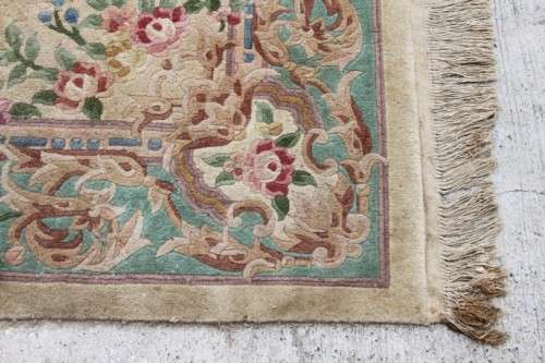 A WONDERFUL ANTIQUE PURE WOOL PILE CARPET (2.9m x 1.8m) WITH GREENS, PINKS, TANS AND EARTHY TONES