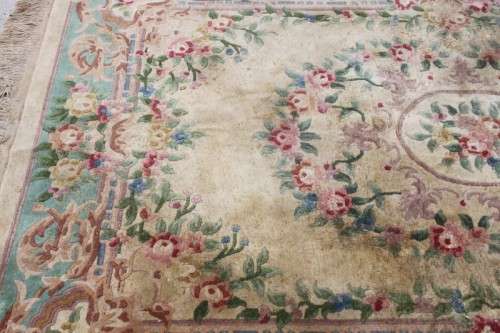 A WONDERFUL ANTIQUE PURE WOOL PILE CARPET (2.9m x 1.8m) WITH GREENS, PINKS, TANS AND EARTHY TONES