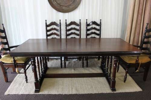 A SUPERB VINTAGE SOLID IMBUIA LARGE 2.1m 8-SEATER DINING TABLE WITH SPECTACULAR TURNED LEG DETAILING